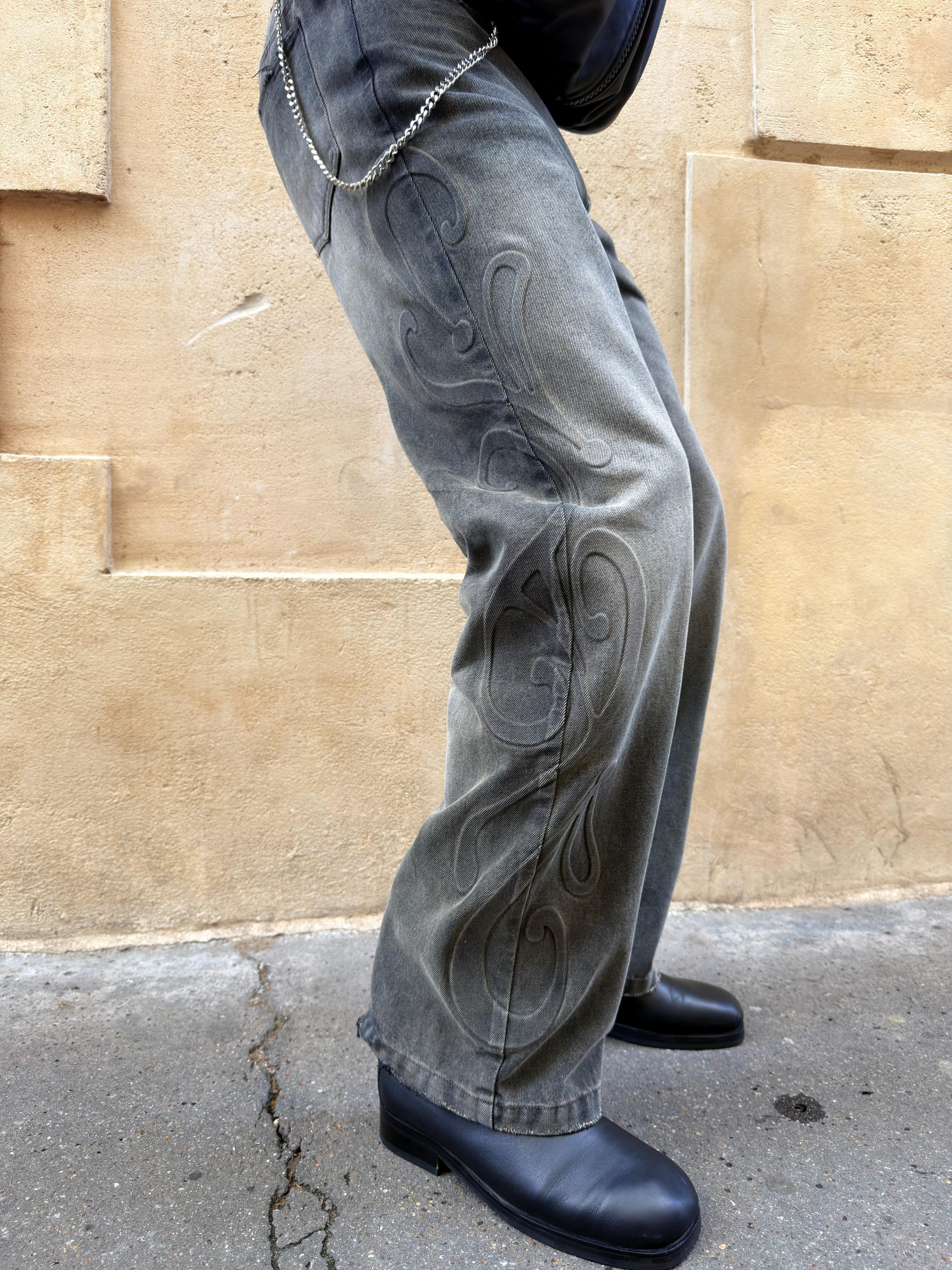 EARTH EMBOSSED DENIM PANT
